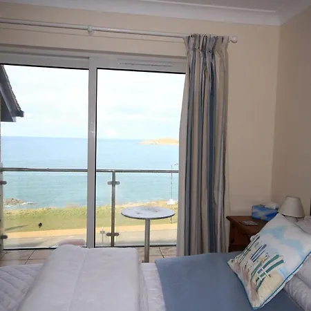Waters Edge Holiday home